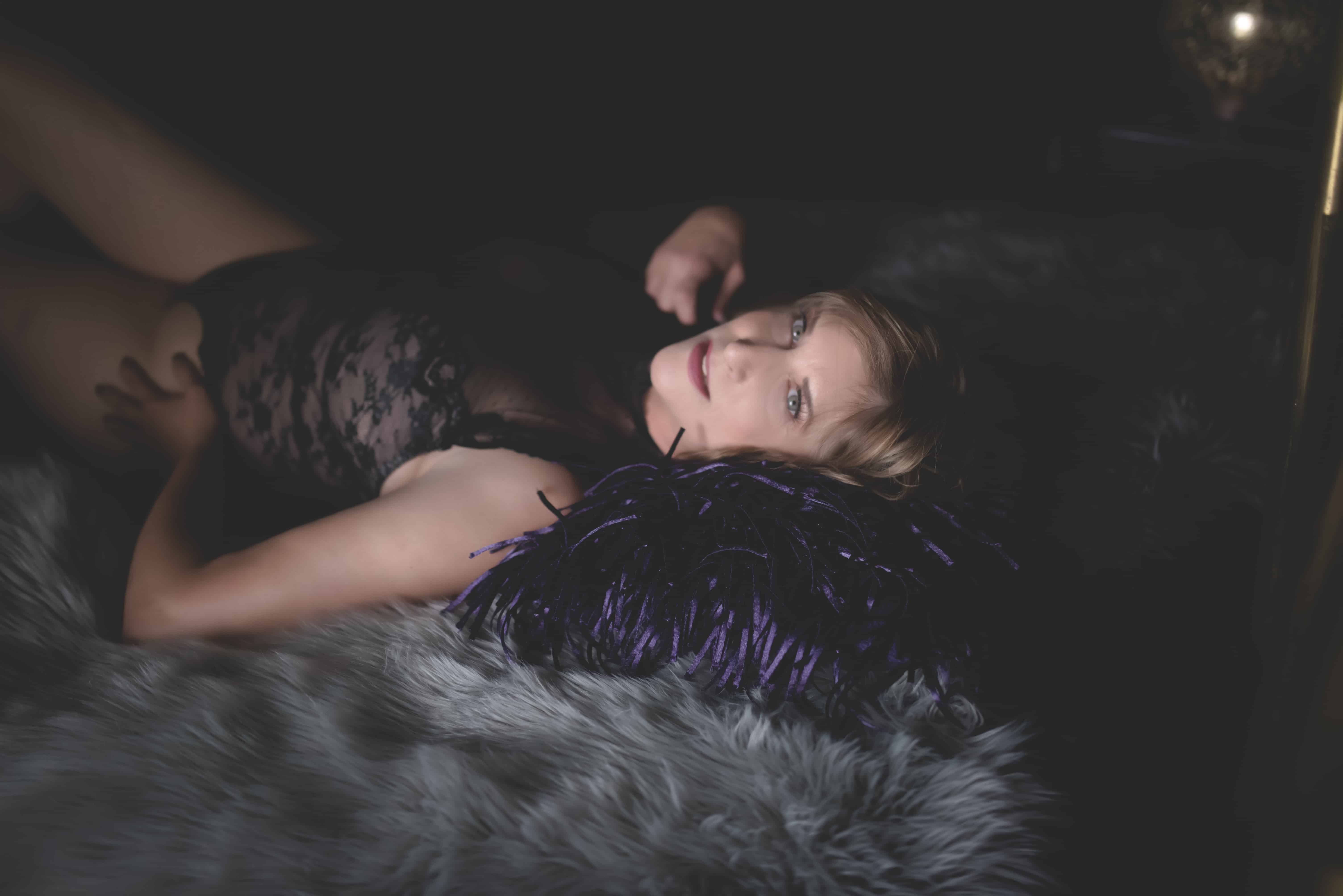 boudoir photos fort wayne, sexy pics, sexy pics fort wayne, boudoir pictures near me, boudoir photos indiana, best boudoir photographer, boudoir photos, boudoir photography, sexy pics, boudoir